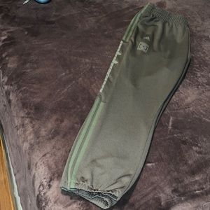 Adidas track pants size xL umber brown